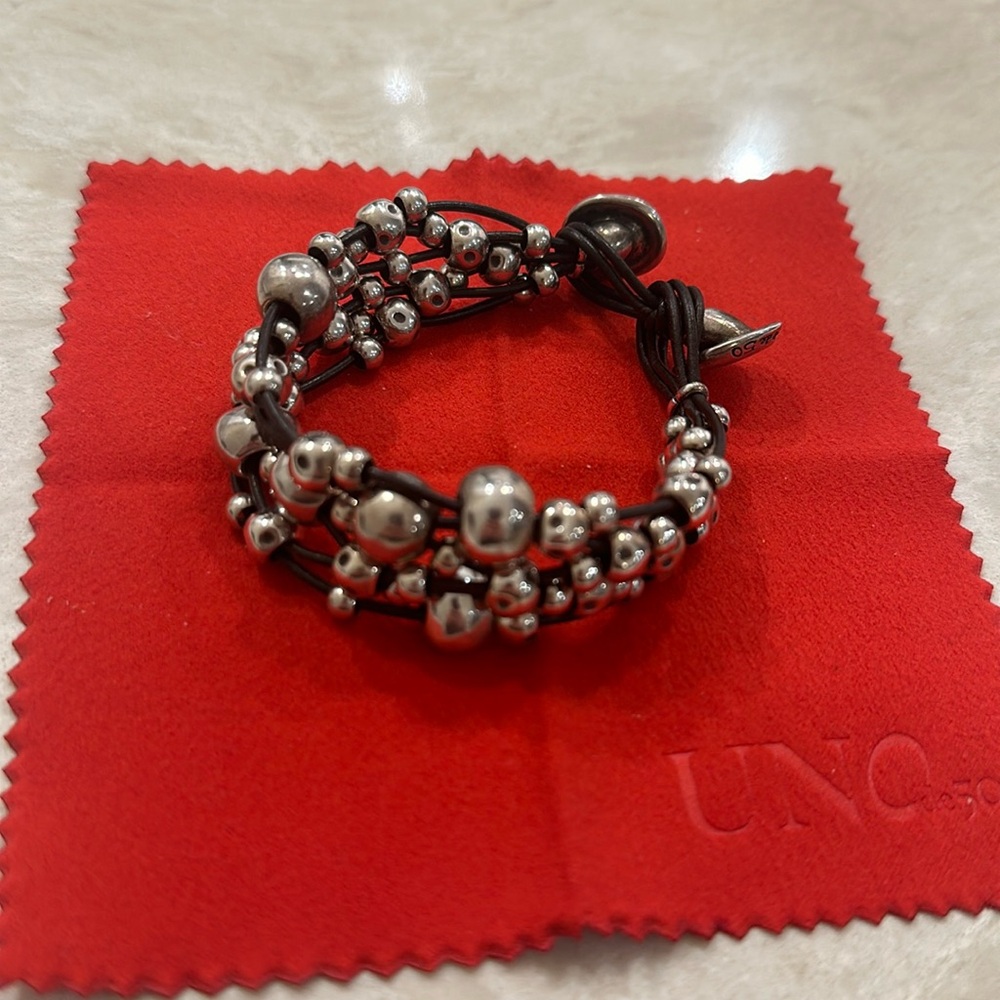 UNOde50 Leather bracelets with sterling silver-plated beads